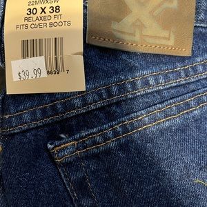 30x38 Twenty X new jeans with tags by Wrangler classic plain pocket style 22